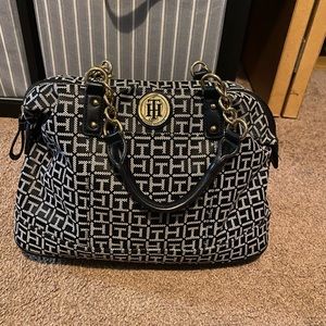 Tommy Hilfiger bag